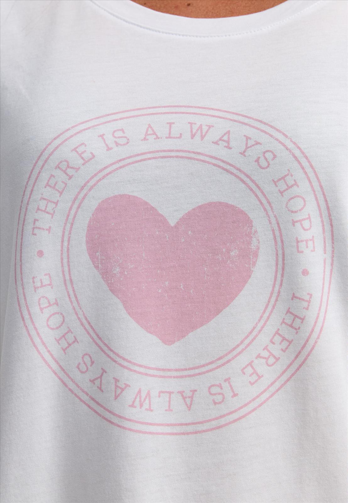 Decay Modevertrieb GmbH - Textilien Grosshandel T-Shirts Jeans