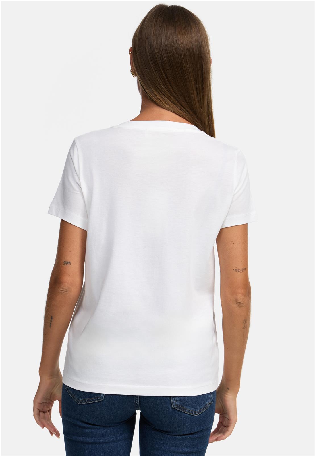 Decay Modevertrieb GmbH - Textilien Grosshandel T-Shirts Jeans