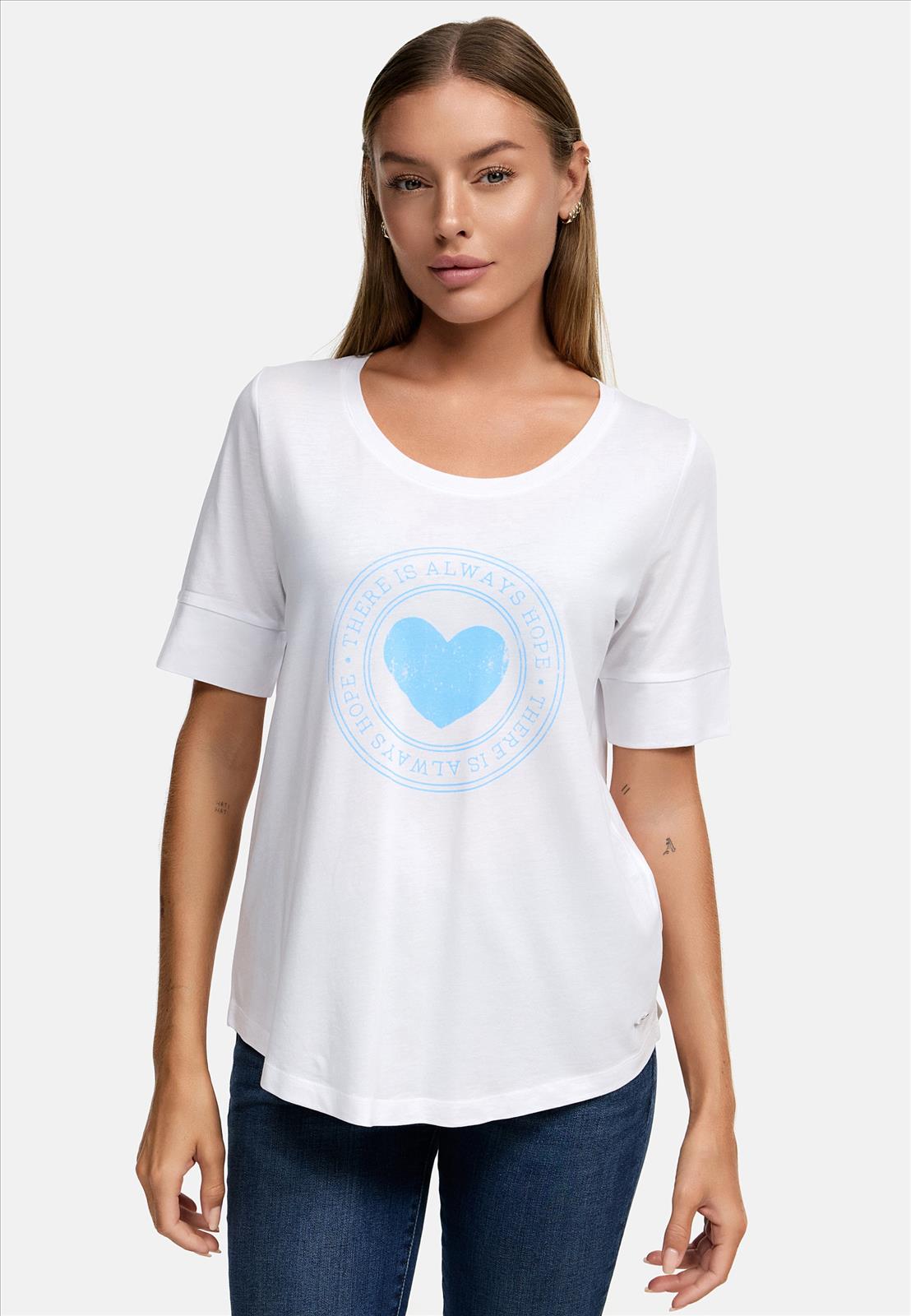 Decay Modevertrieb GmbH - Textilien Grosshandel T-Shirts Jeans