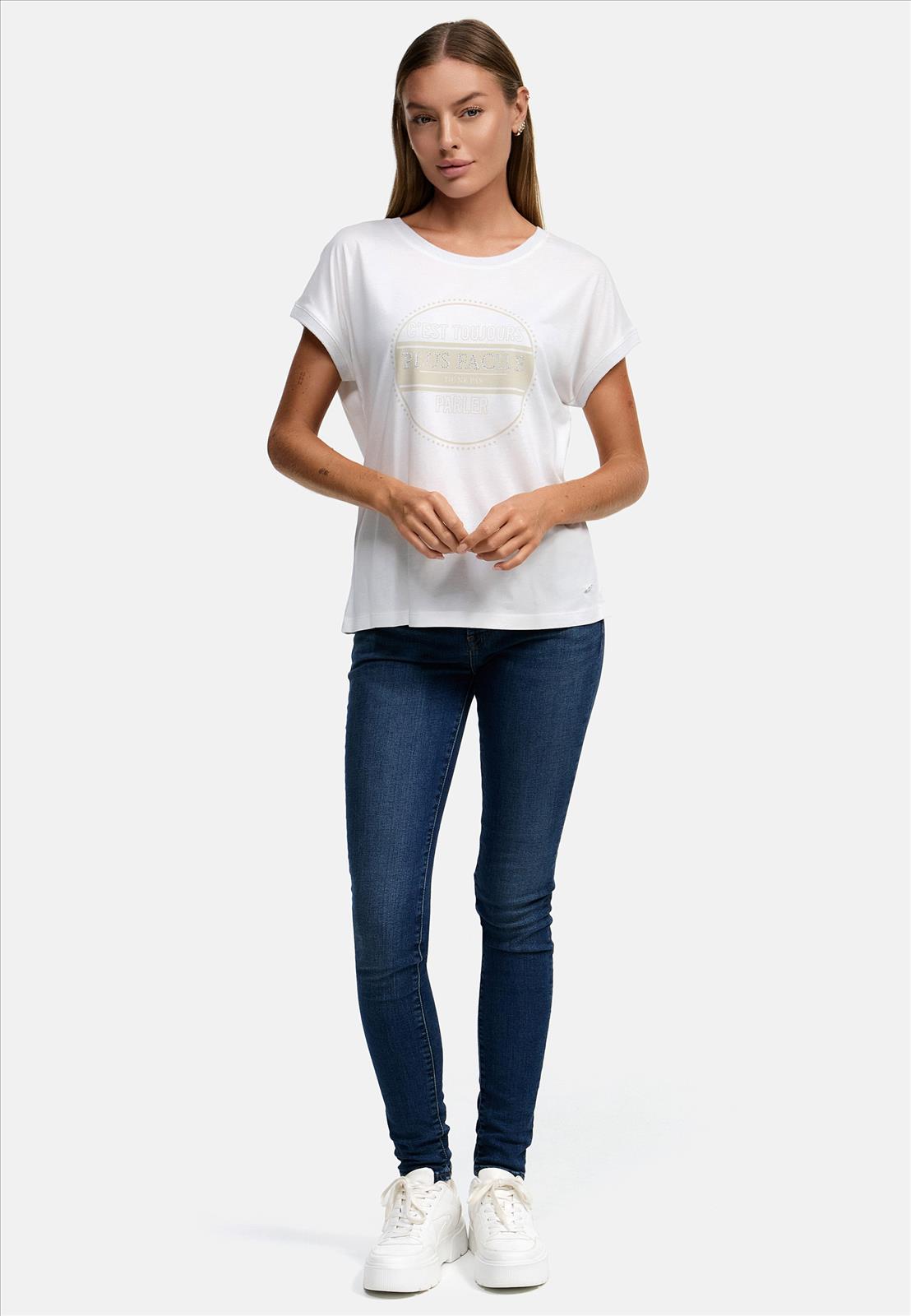 Decay Modevertrieb GmbH - Textilien Grosshandel T-Shirts Jeans