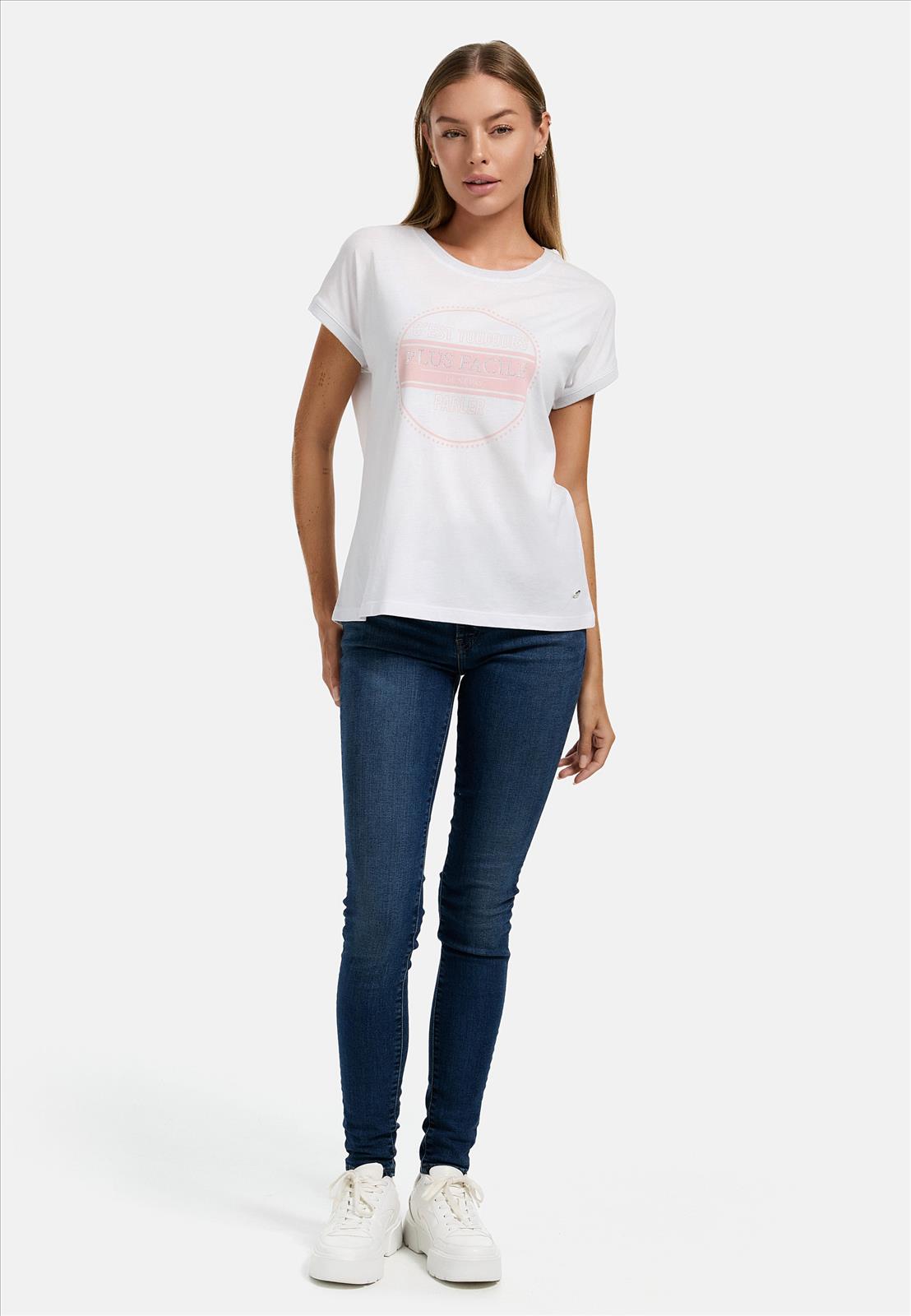 Decay Modevertrieb GmbH - Textilien Grosshandel T-Shirts Jeans