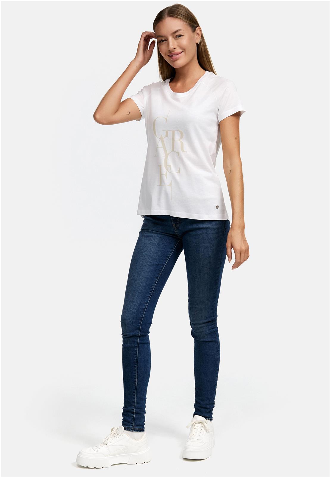 Decay Modevertrieb GmbH - Textilien Grosshandel T-Shirts Jeans
