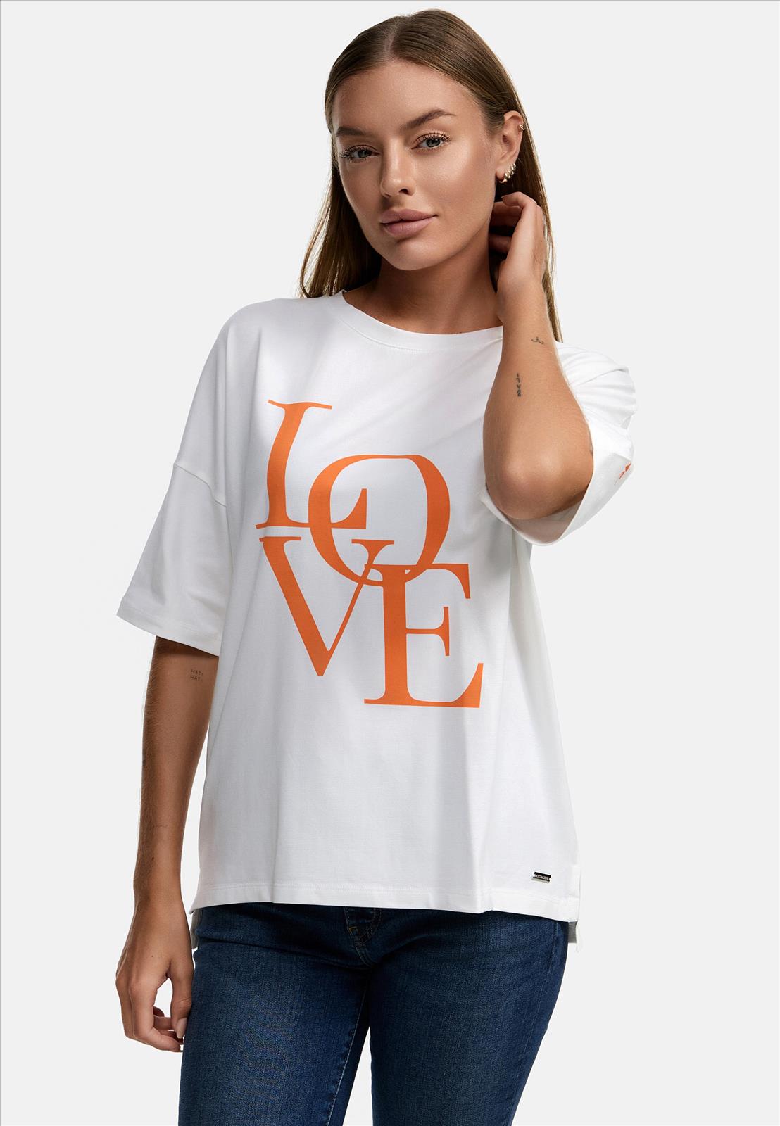 Decay Modevertrieb GmbH - Textilien Grosshandel T-Shirts Jeans
