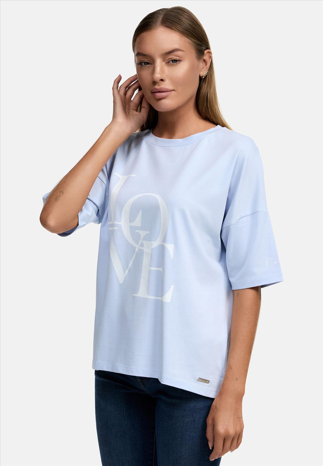 Decay Modevertrieb GmbH - Textilien Grosshandel T-Shirts Jeans