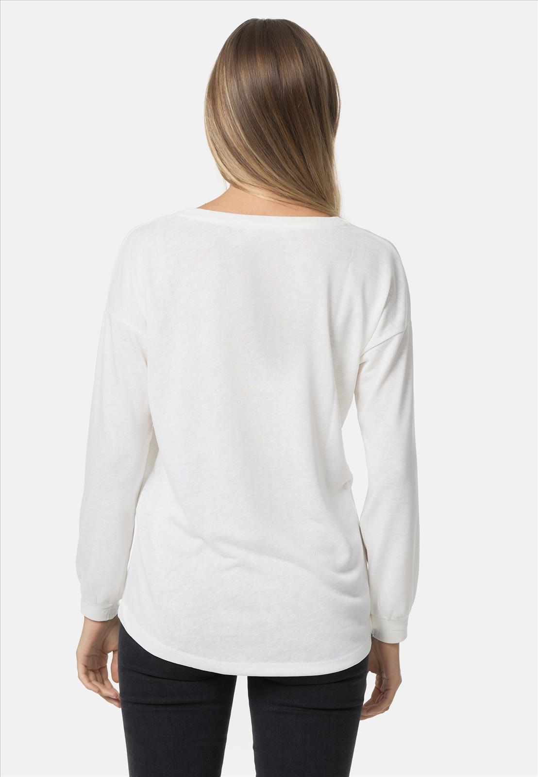 Decay Modevertrieb GmbH - Textilien Grosshandel T-Shirts Jeans