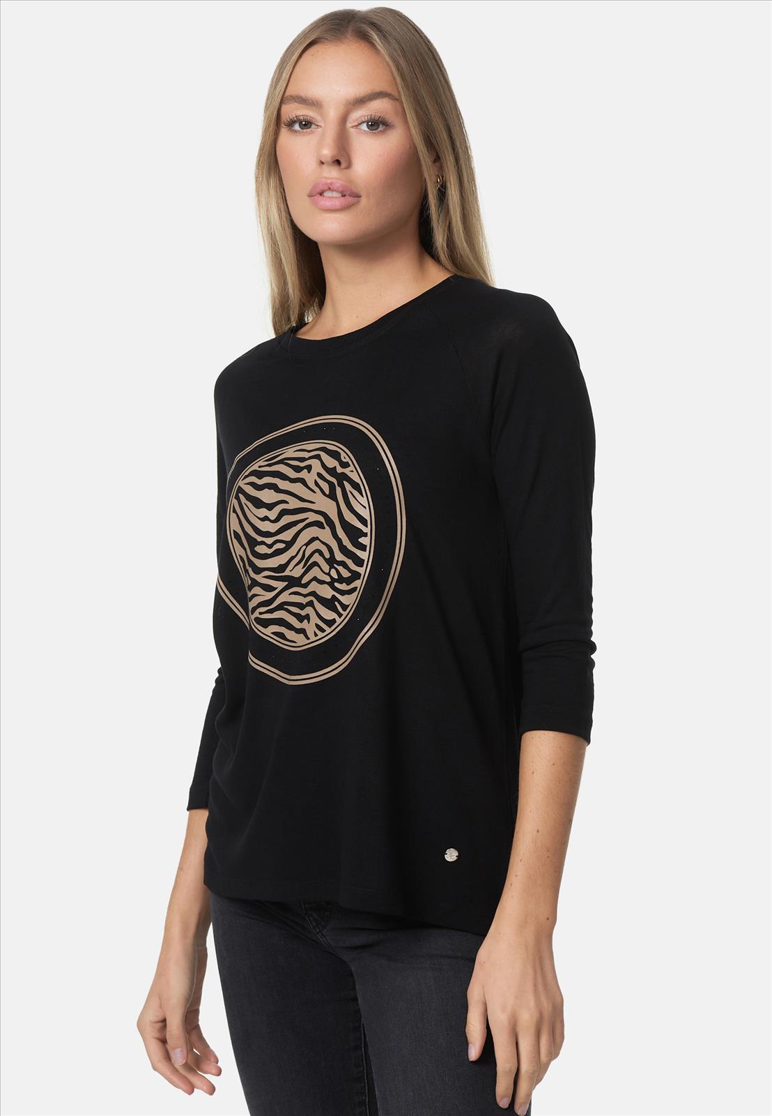 Decay Modevertrieb GmbH - Textilien Grosshandel T-Shirts Jeans