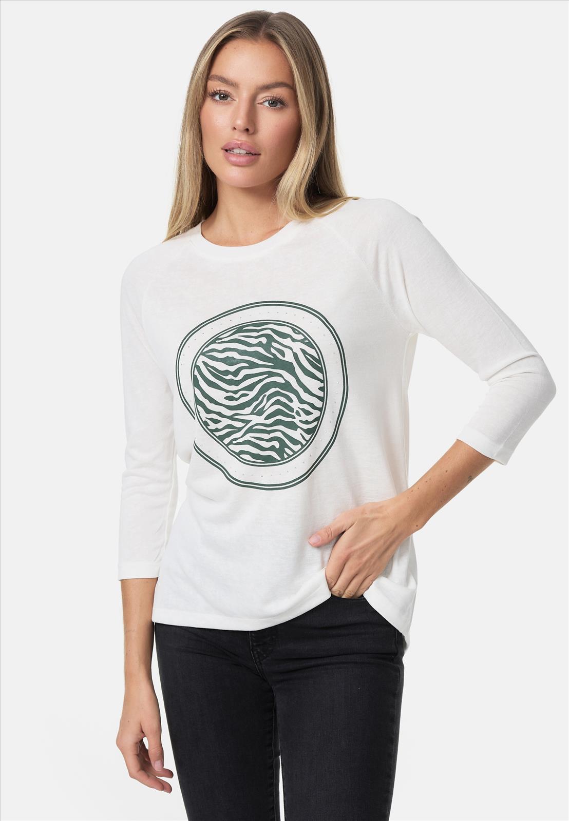 Decay Modevertrieb GmbH - Textilien Grosshandel T-Shirts Jeans