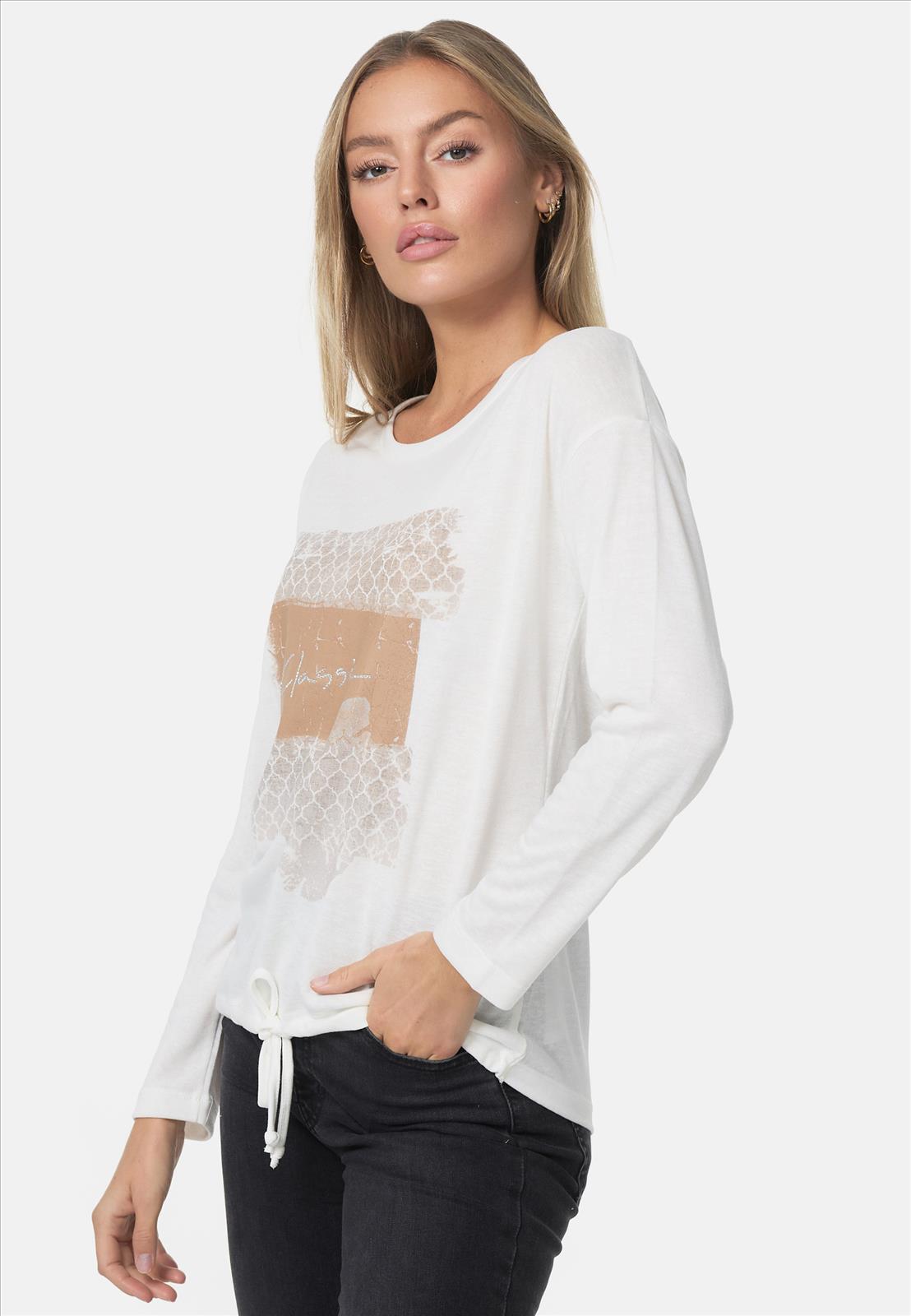Decay Modevertrieb GmbH - Textilien Grosshandel T-Shirts Jeans