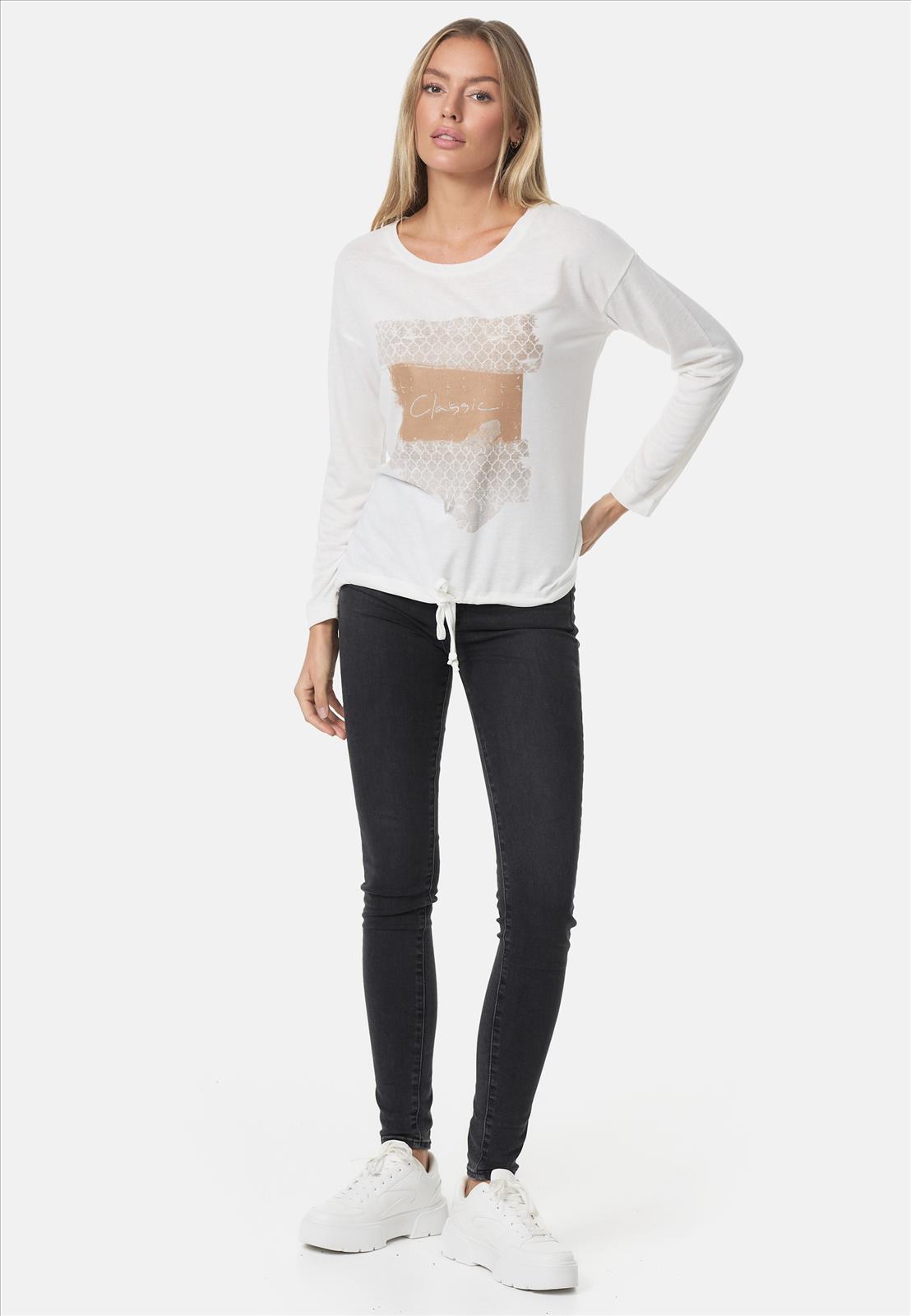 Decay Modevertrieb GmbH - Textilien Grosshandel T-Shirts Jeans
