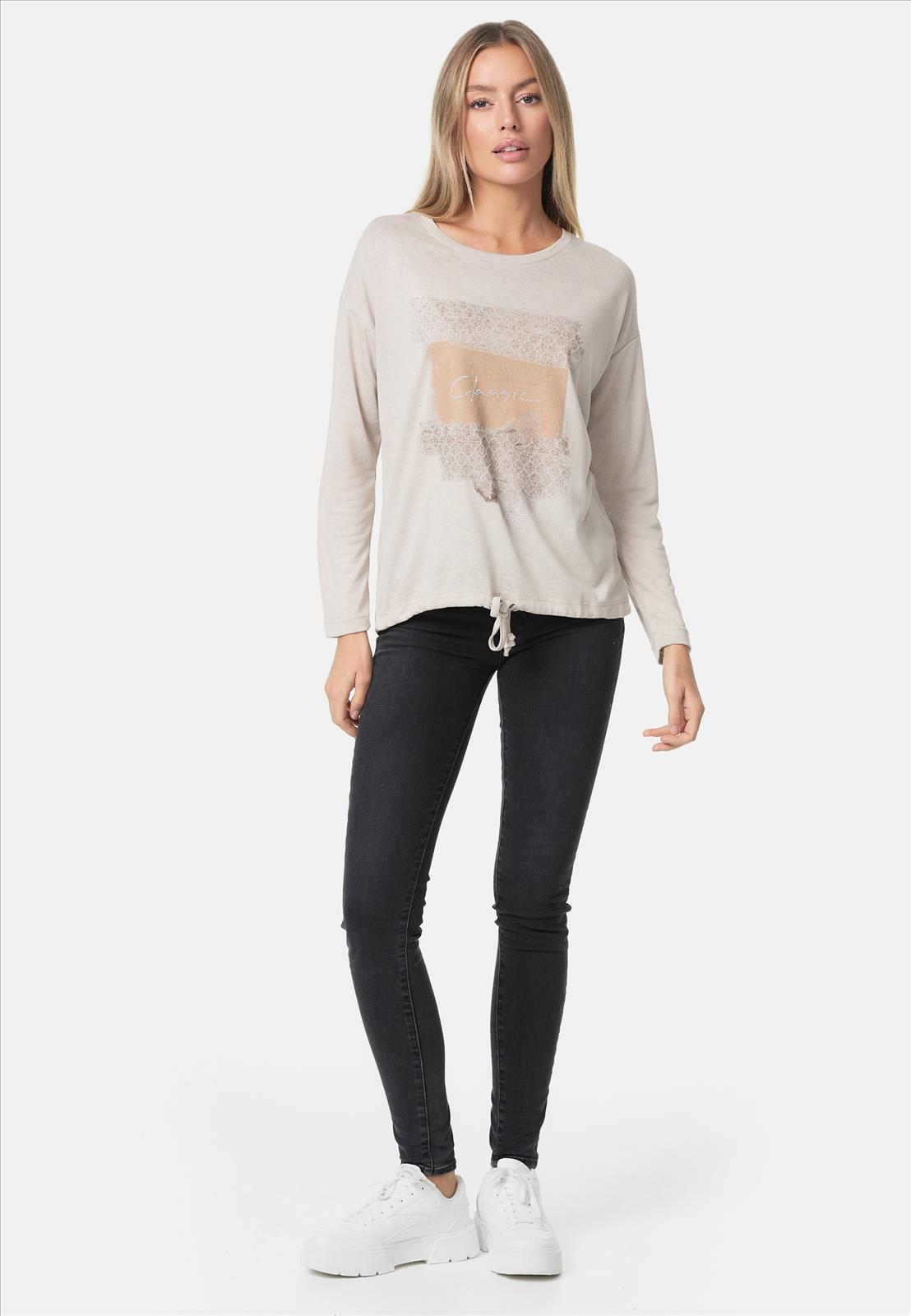 Decay Modevertrieb GmbH - Textilien Grosshandel T-Shirts Jeans