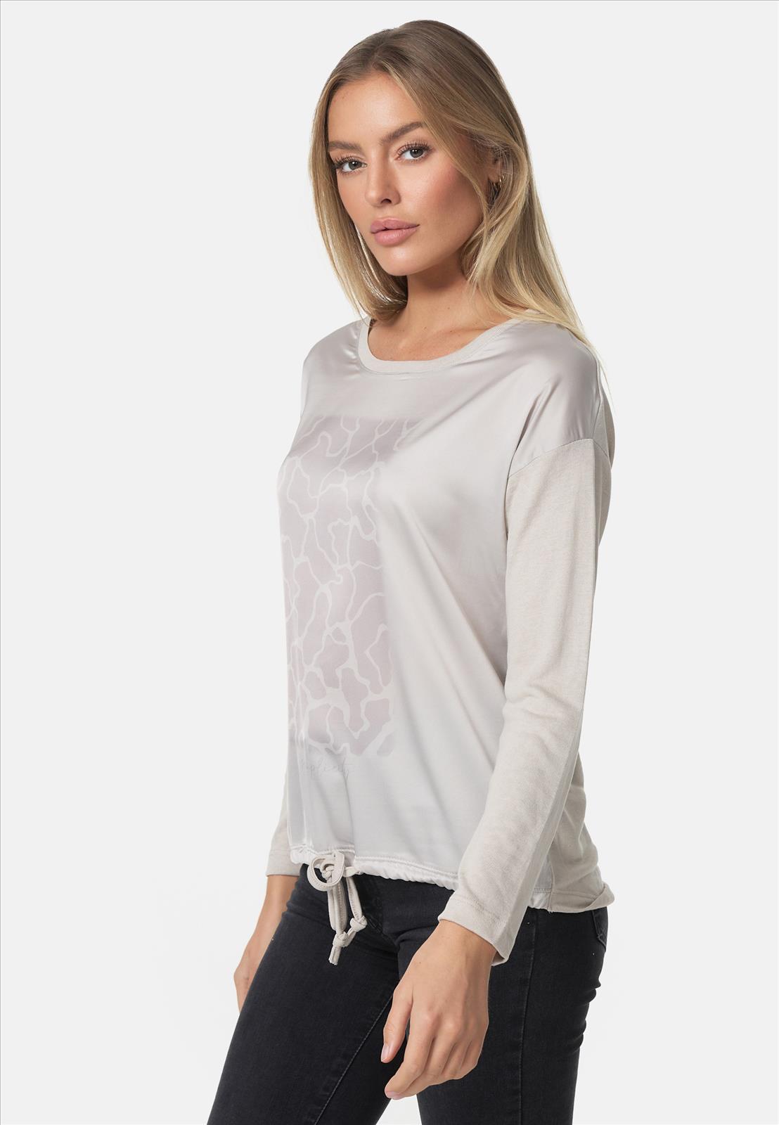 Decay Modevertrieb GmbH - Textilien Grosshandel T-Shirts Jeans