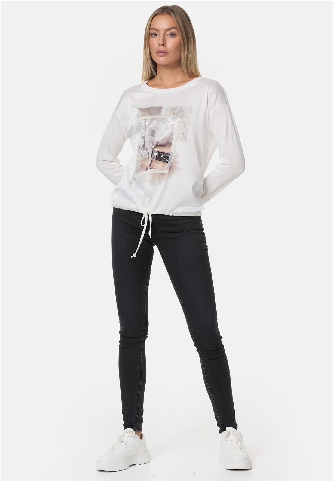Decay Modevertrieb GmbH - Textilien Grosshandel T-Shirts Jeans
