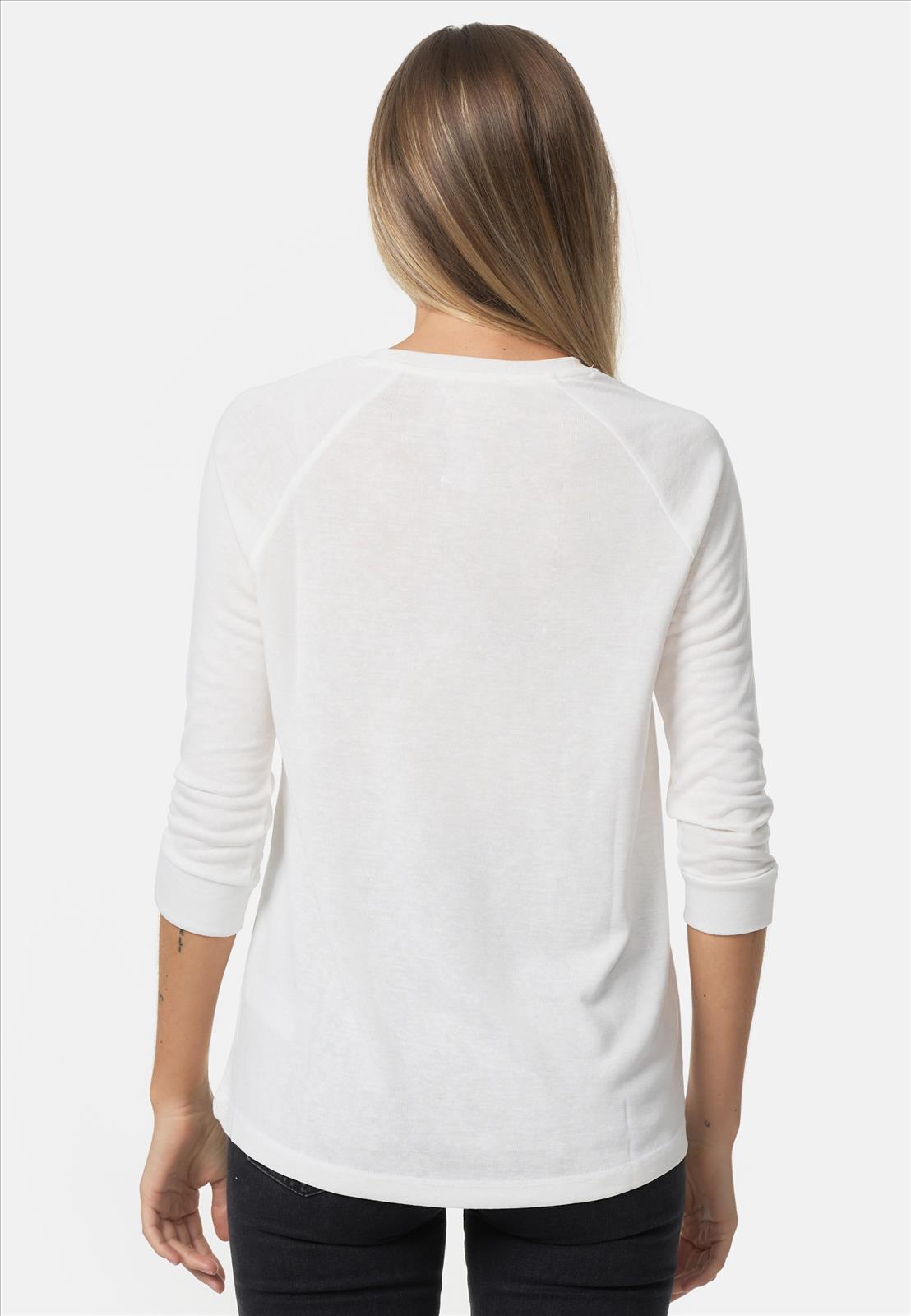 Decay Modevertrieb GmbH - Textilien Grosshandel T-Shirts Jeans