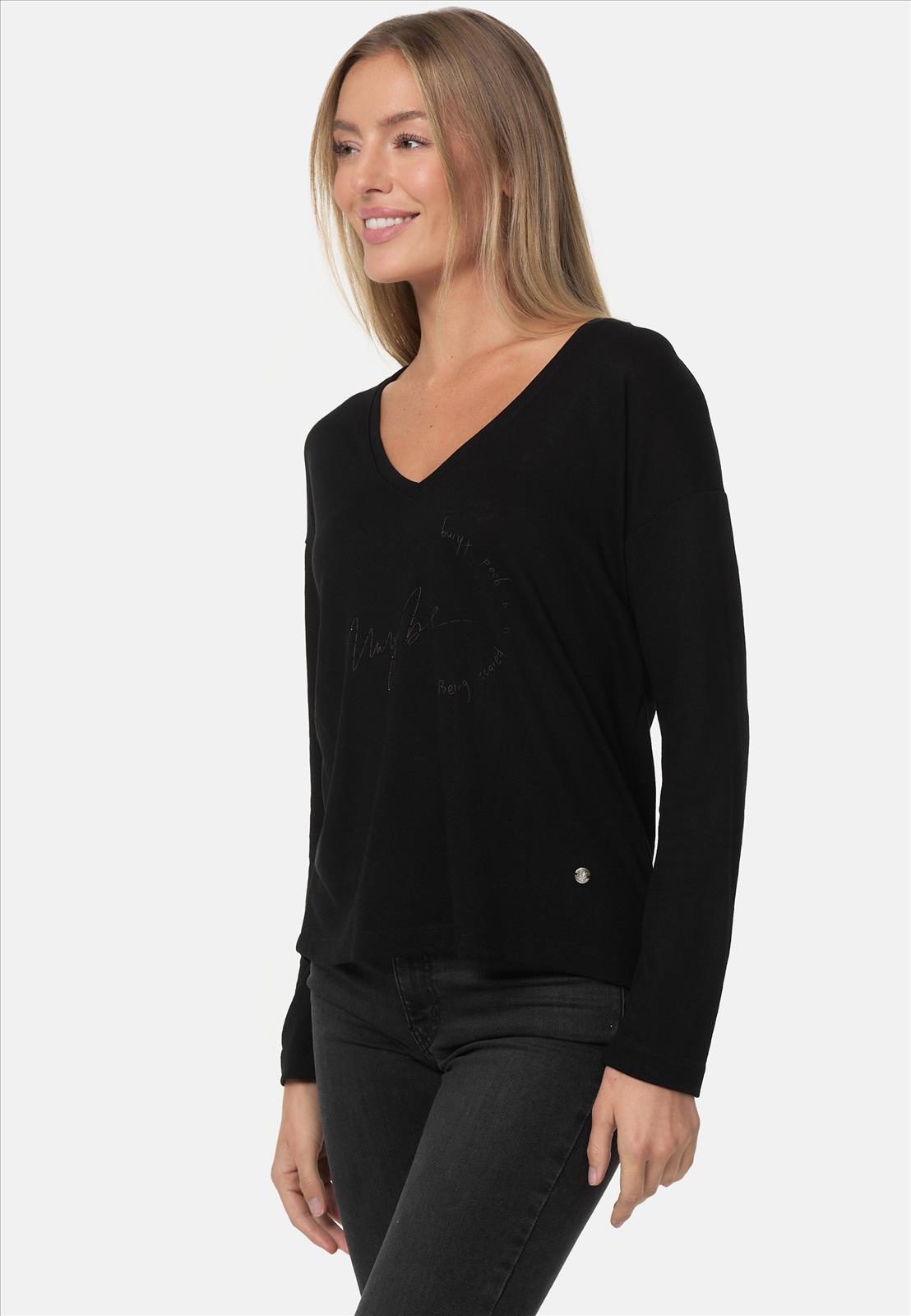 Decay Modevertrieb GmbH - Textilien Grosshandel T-Shirts Jeans