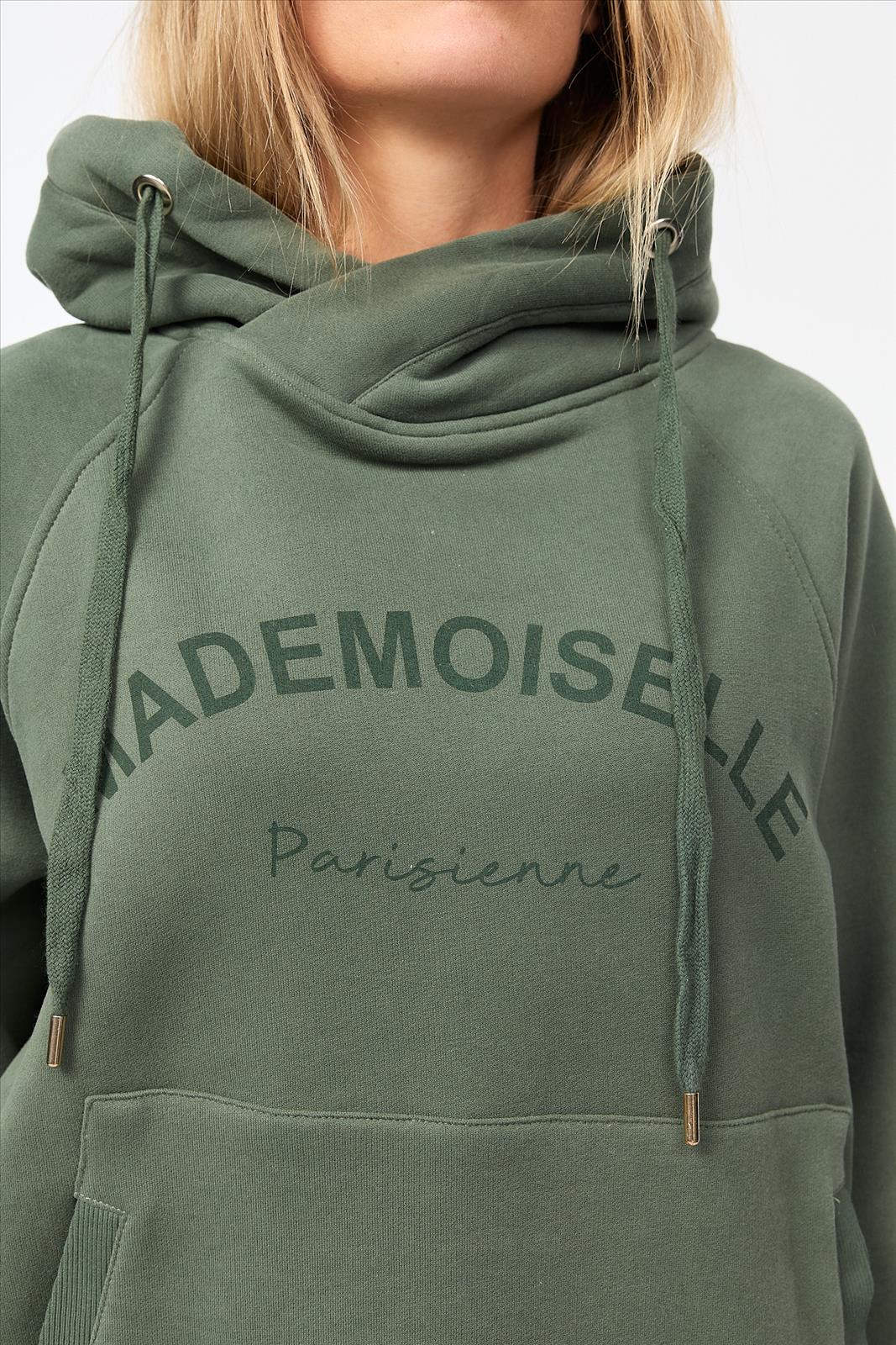 Decay Modevertrieb GmbH - Textilien Grosshandel T-Shirts Jeans