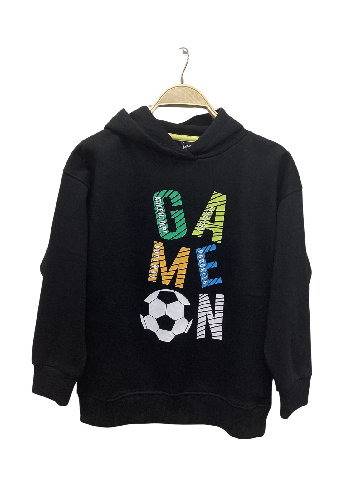 New York Life GmbH - Jacken, Sweats, Shirts und Hosen
