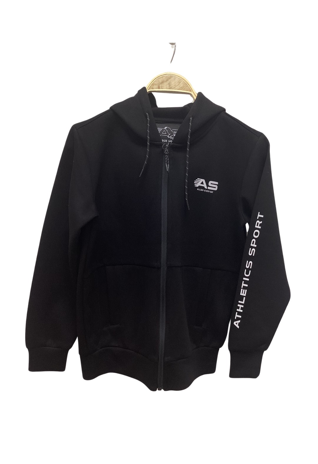 New York Life GmbH - Jacken, Sweats, Shirts und Hosen