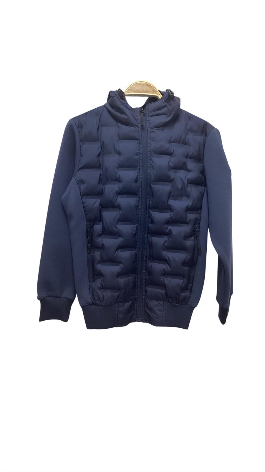 New York Life GmbH - Jacken, Sweats, Shirts und Hosen