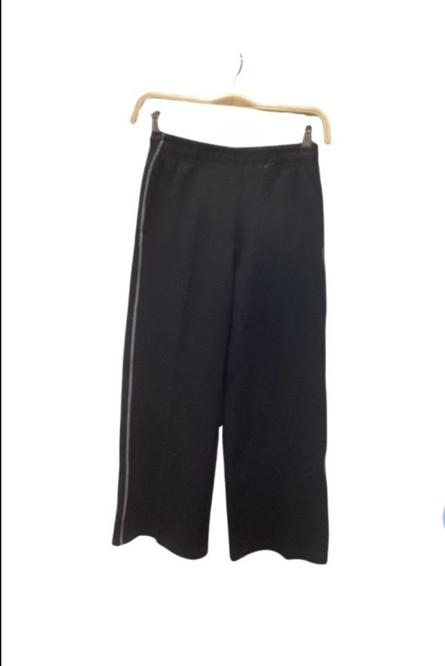New York Life GmbH - Jacken, Sweats, Shirts und Hosen