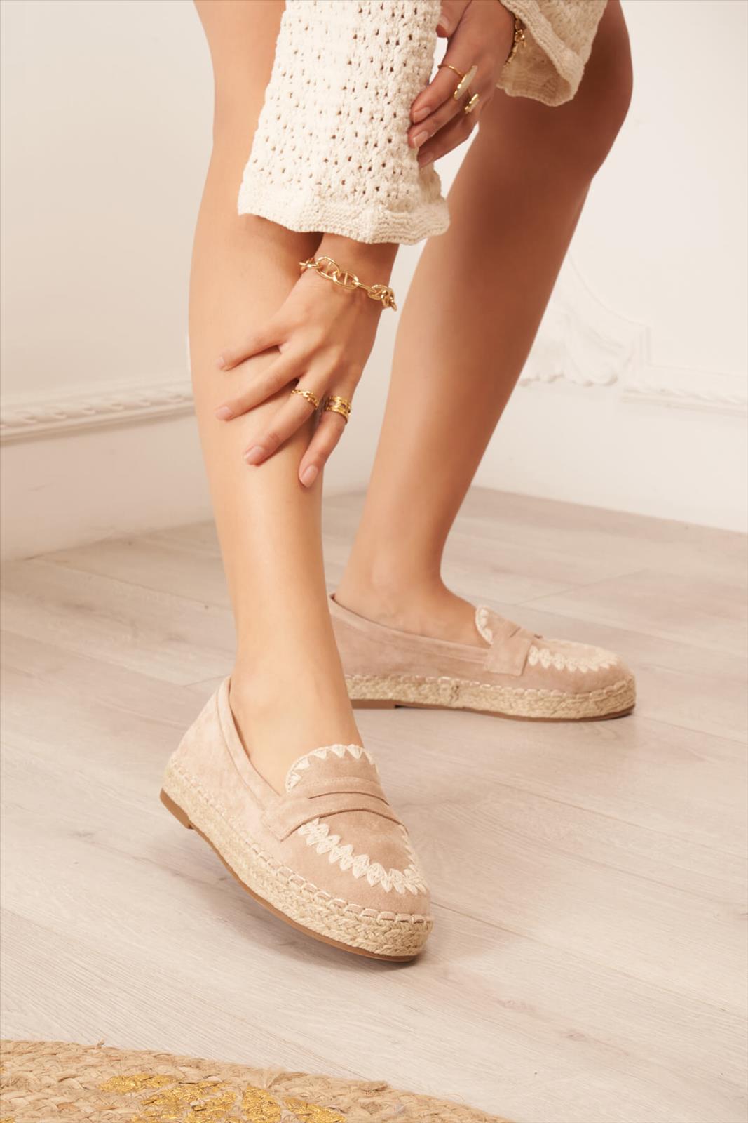 Lujah Shoes (Schuhgrosshandel)