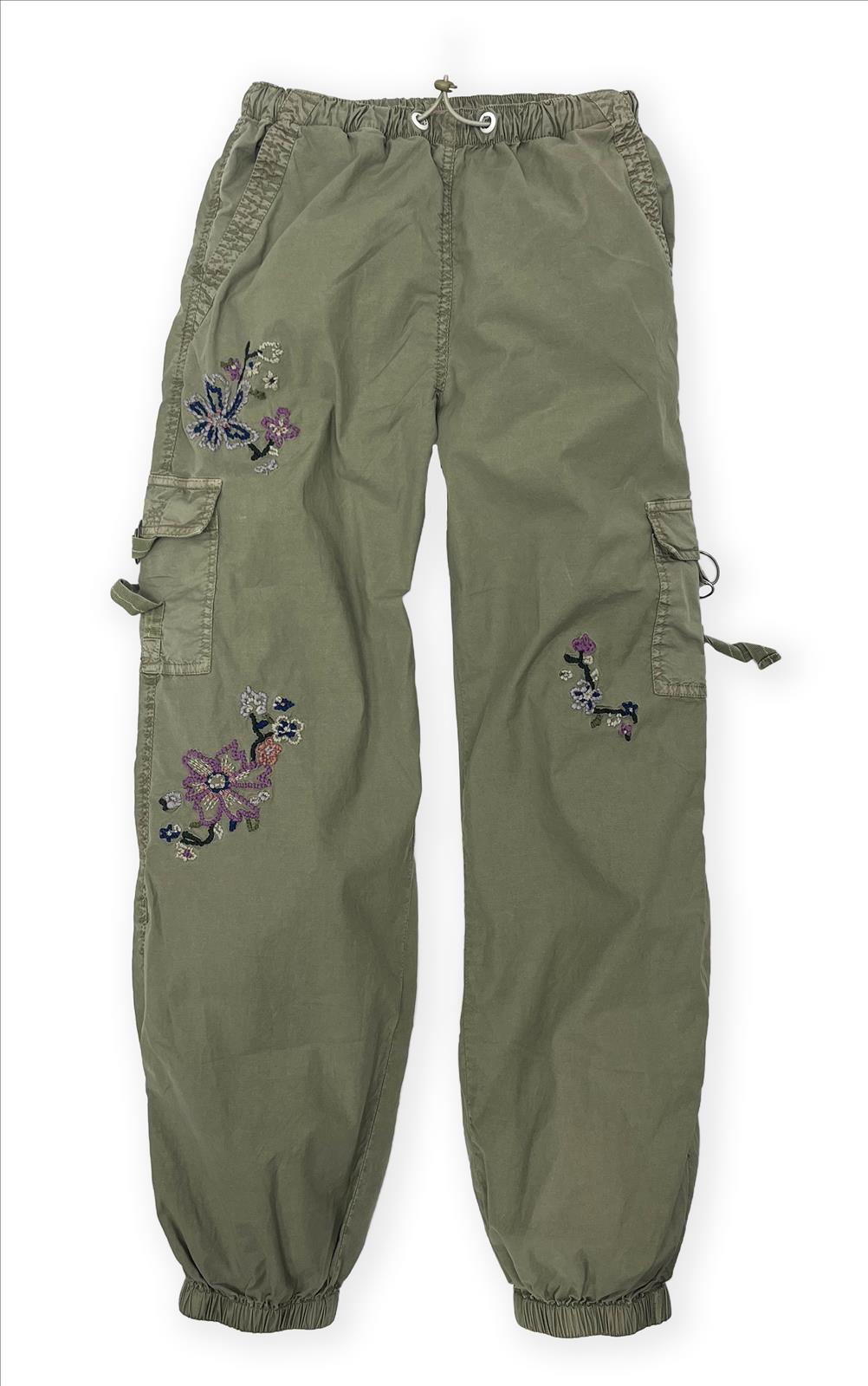New York Life GmbH - Jacken, Sweats, Shirts und Hosen