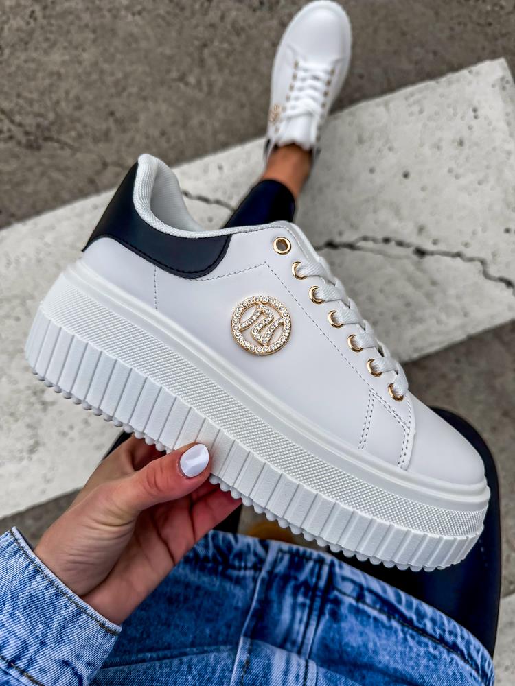 efashion s.r.o. - DOB;Accesoires;Schuhe;Young Fashion - Medvedov