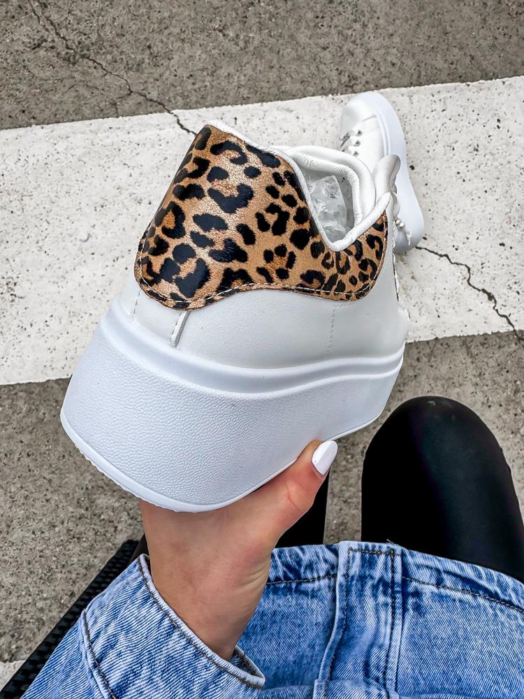 efashion s.r.o. - DOB;Accesoires;Schuhe;Young Fashion - Medvedov