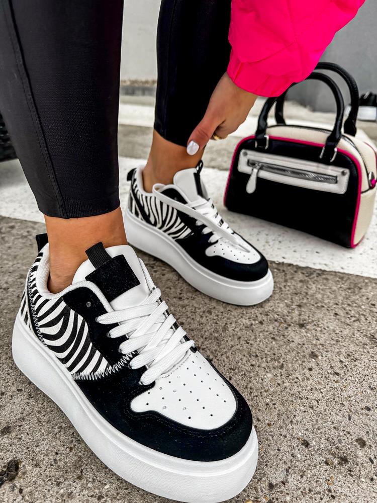 efashion s.r.o. - DOB;Accesoires;Schuhe;Young Fashion - Medvedov
