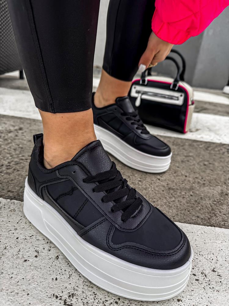 efashion s.r.o. - DOB;Accesoires;Schuhe;Young Fashion - Medvedov
