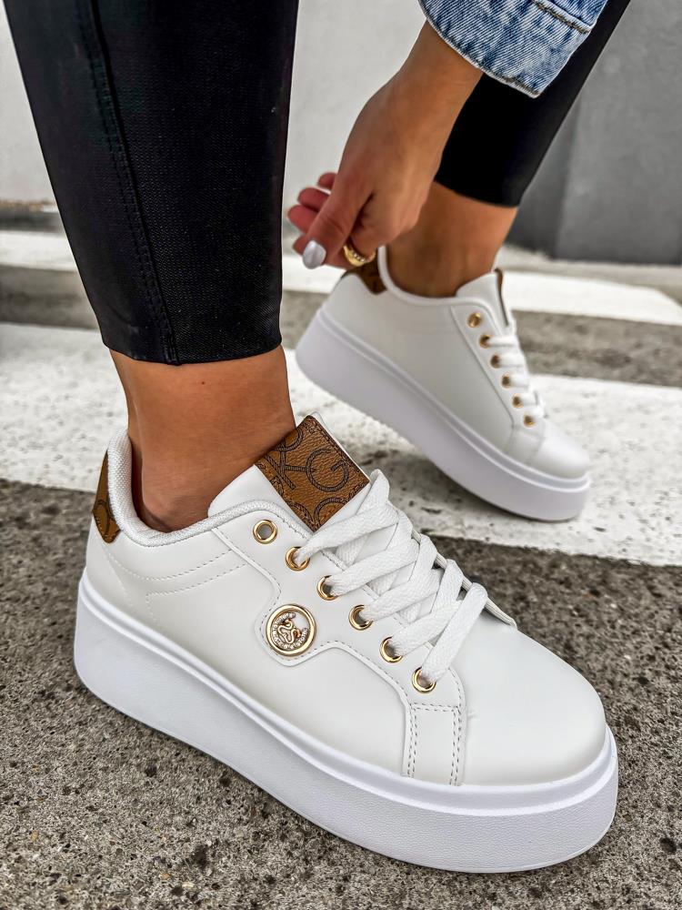 efashion s.r.o. - DOB;Accesoires;Schuhe;Young Fashion - Medvedov