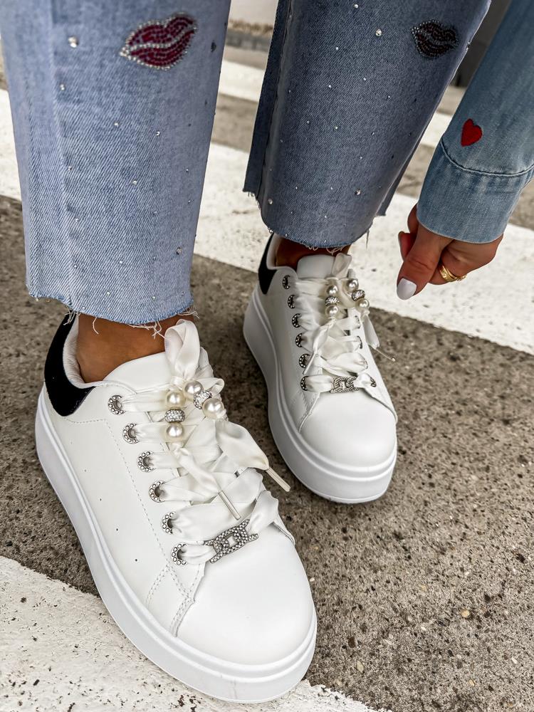 efashion s.r.o. - DOB;Accesoires;Schuhe;Young Fashion - Medvedov