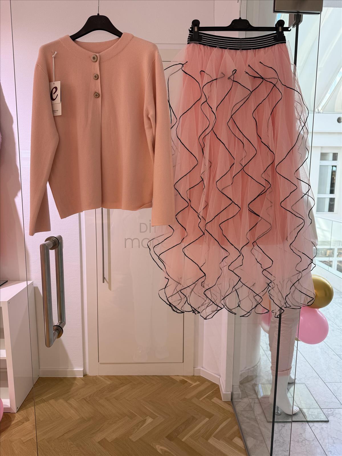 Modeagentur Ditta Boss e. K. - Damenbekleidung