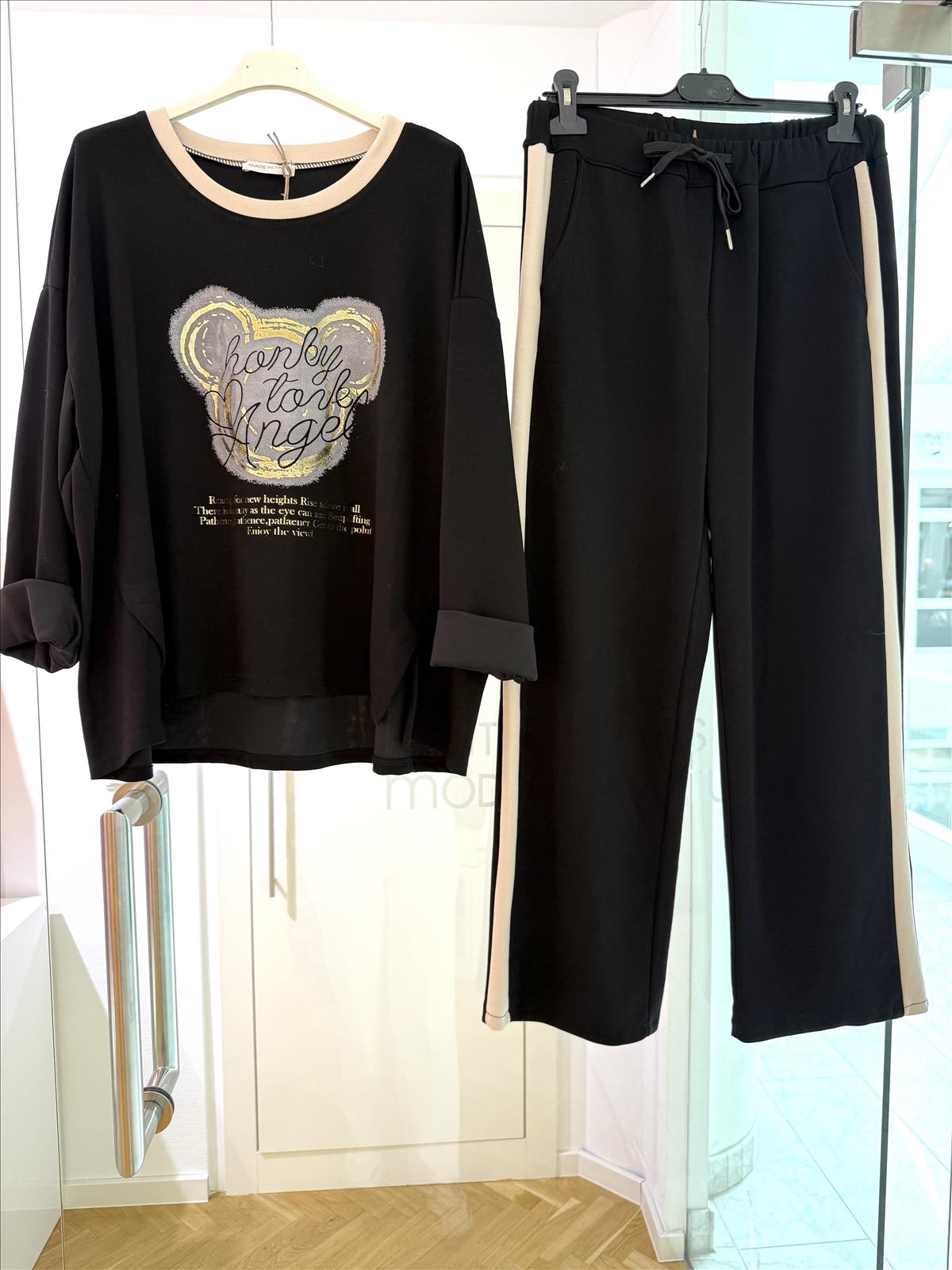 Modeagentur Ditta Boss e. K. - Damenbekleidung