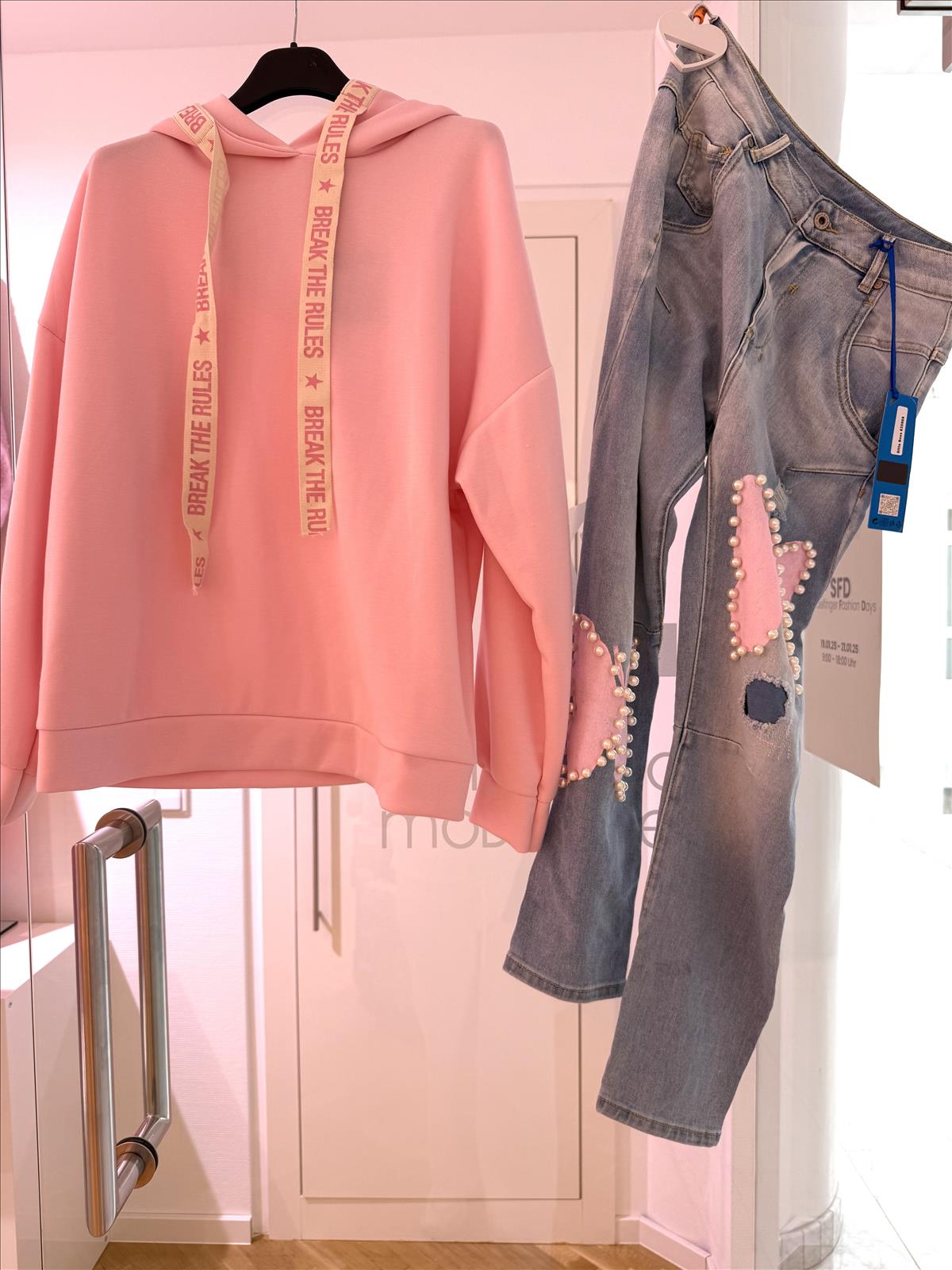 Modeagentur Ditta Boss e. K. - Damenbekleidung