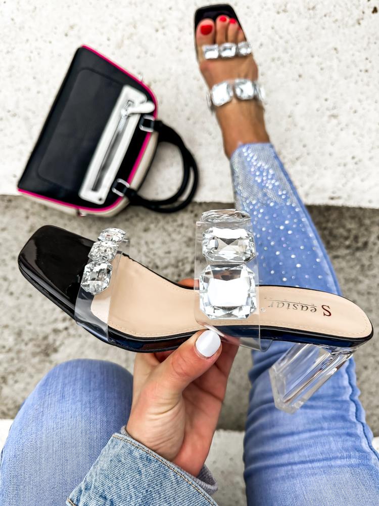 efashion s.r.o. - DOB;Accesoires;Schuhe;Young Fashion - Medvedov