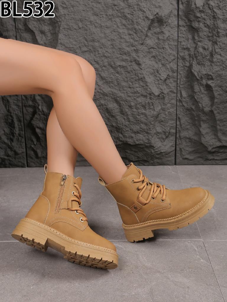 Lujah Shoes (Schuhgrosshandel)