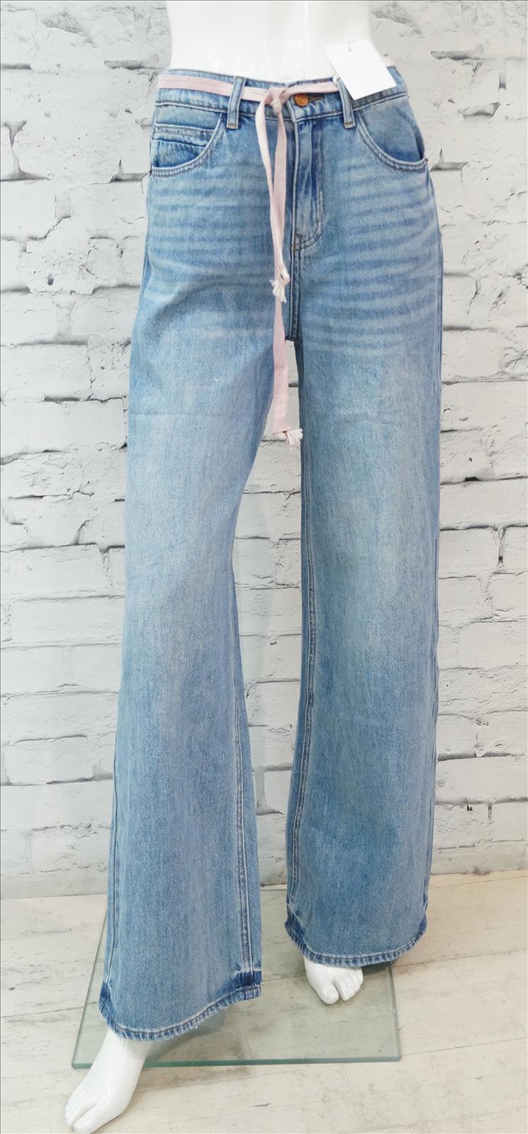 Bhatti Mode GmbH - Young fashion, DOB - Blusen, Hosen Jacken, Jeans, Kleider, Pullover etc.