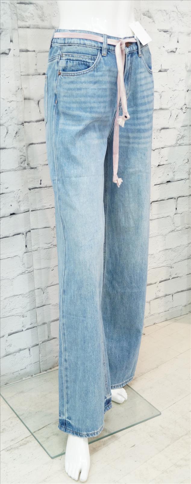 Bhatti Mode GmbH - Young fashion, DOB - Blusen, Hosen Jacken, Jeans, Kleider, Pullover etc.