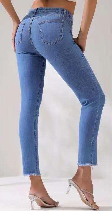 LB new fashion GmbH & Co KG - DOB, Accessoires, Young Fashion, Big Sizes - Eschborn
