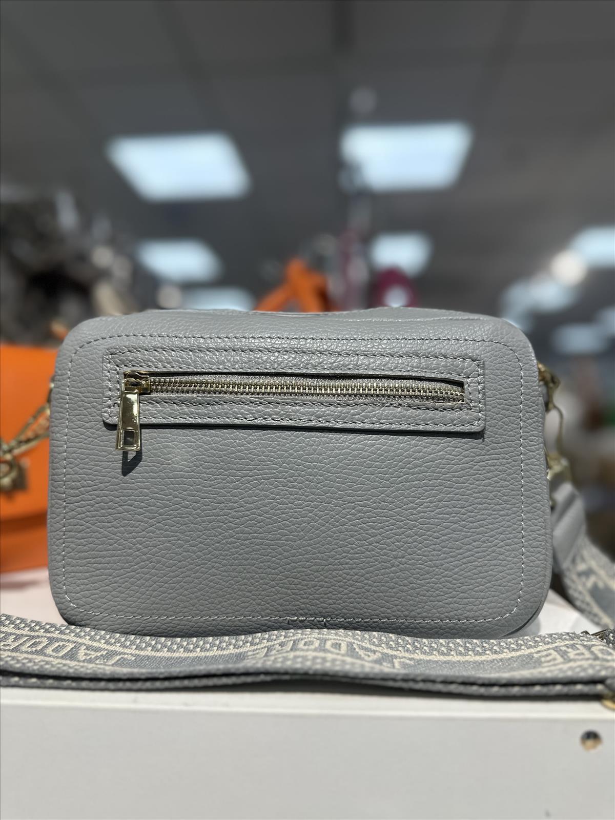 JACKY & JUSTIN GMBH - Damenaccessoires, Lederwaren