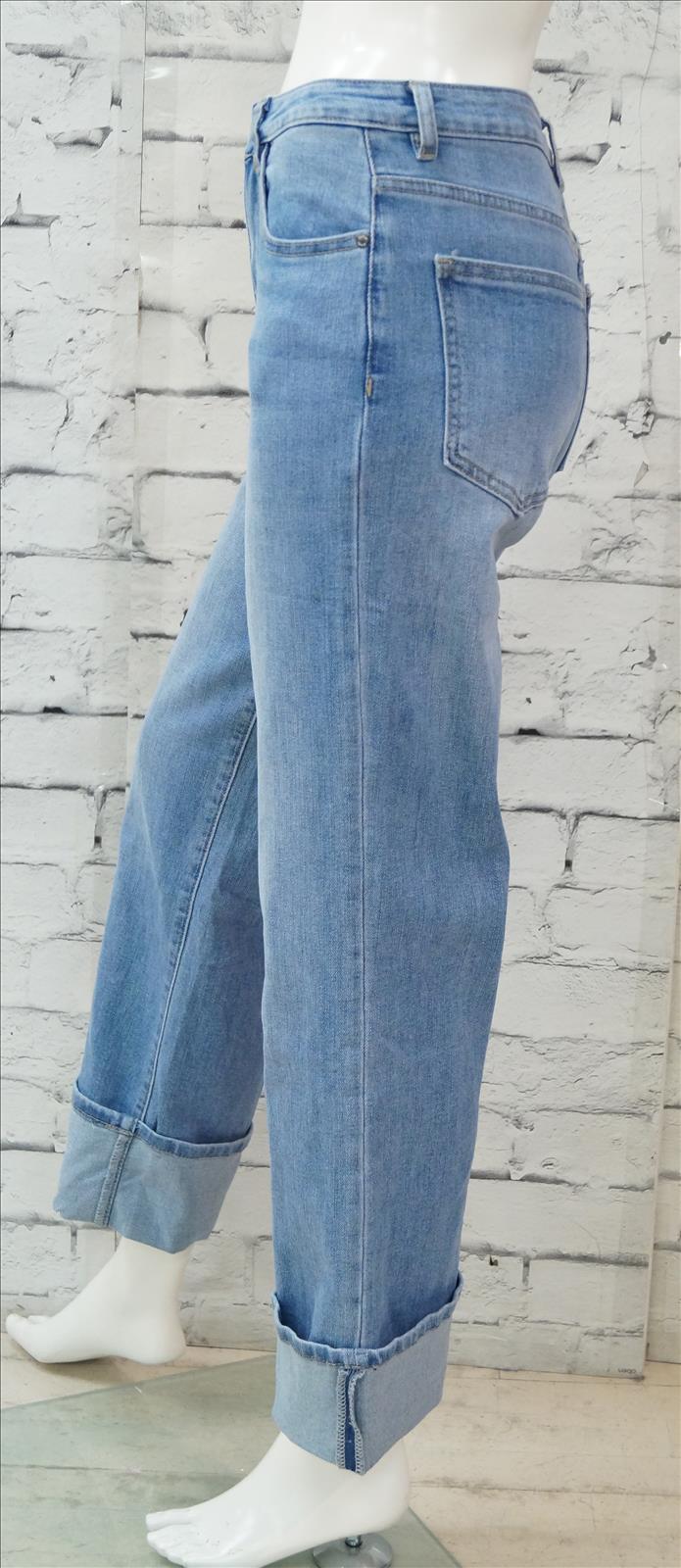Bhatti Mode GmbH - Young fashion, DOB - Blusen, Hosen Jacken, Jeans, Kleider, Pullover etc.