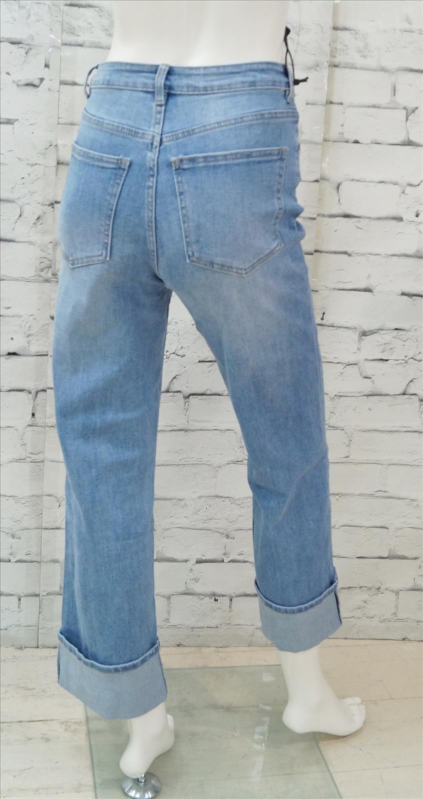 Bhatti Mode GmbH - Young fashion, DOB - Blusen, Hosen Jacken, Jeans, Kleider, Pullover etc.