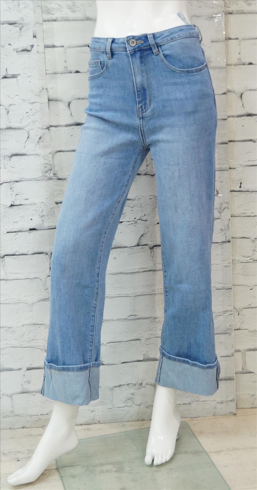 Bhatti Mode GmbH - Young fashion, DOB - Blusen, Hosen Jacken, Jeans, Kleider, Pullover etc.