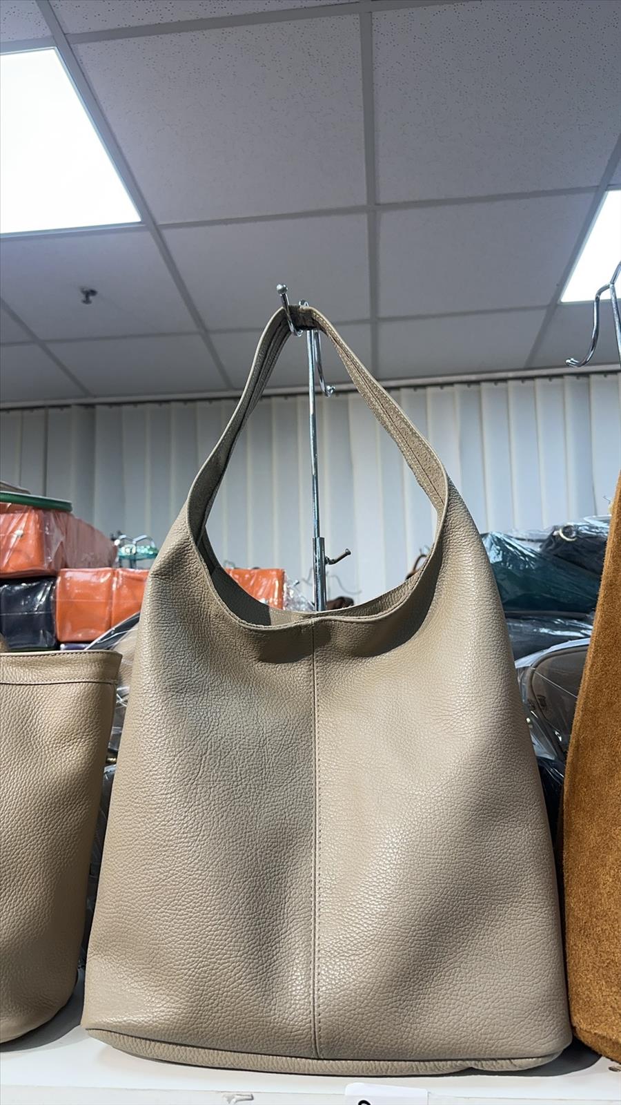 JACKY & JUSTIN GMBH - Damenaccessoires, Lederwaren