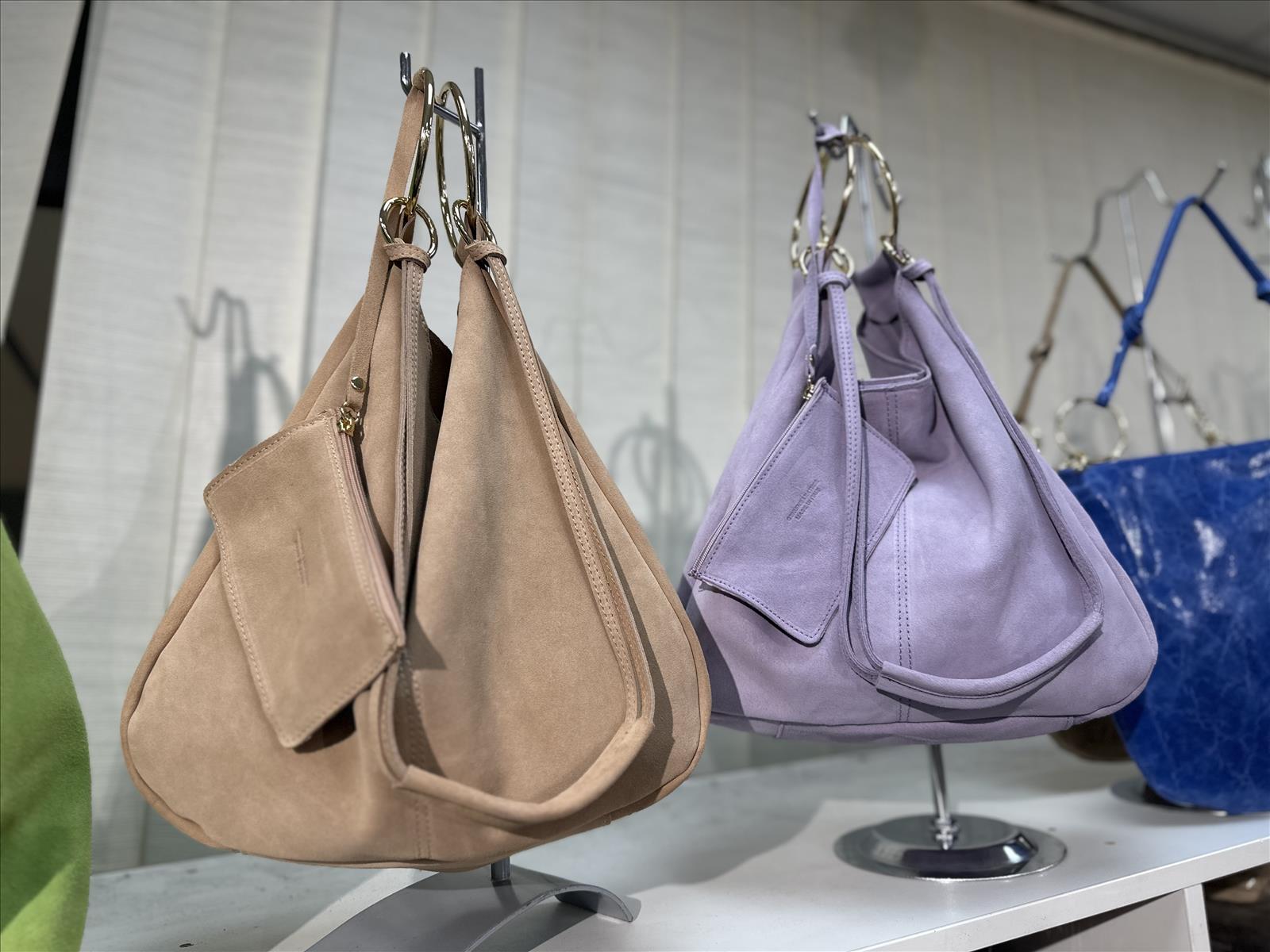JACKY & JUSTIN GMBH - Damenaccessoires, Lederwaren