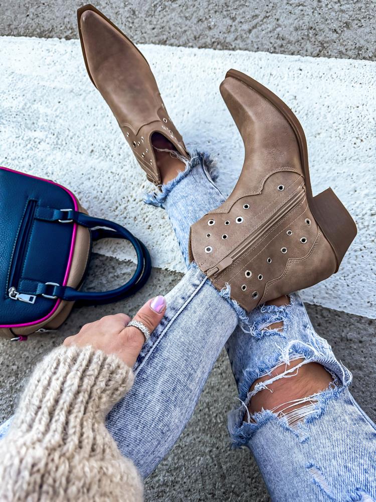 efashion s.r.o. - DOB;Accesoires;Schuhe;Young Fashion - Medvedov