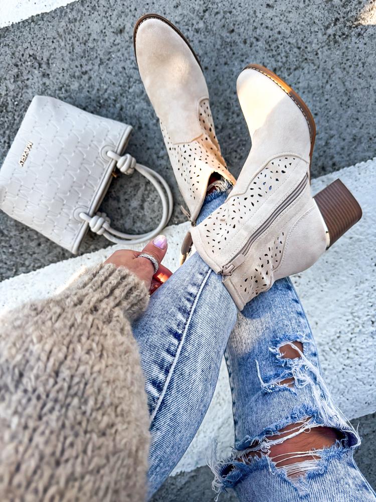 efashion s.r.o. - DOB;Accesoires;Schuhe;Young Fashion - Medvedov