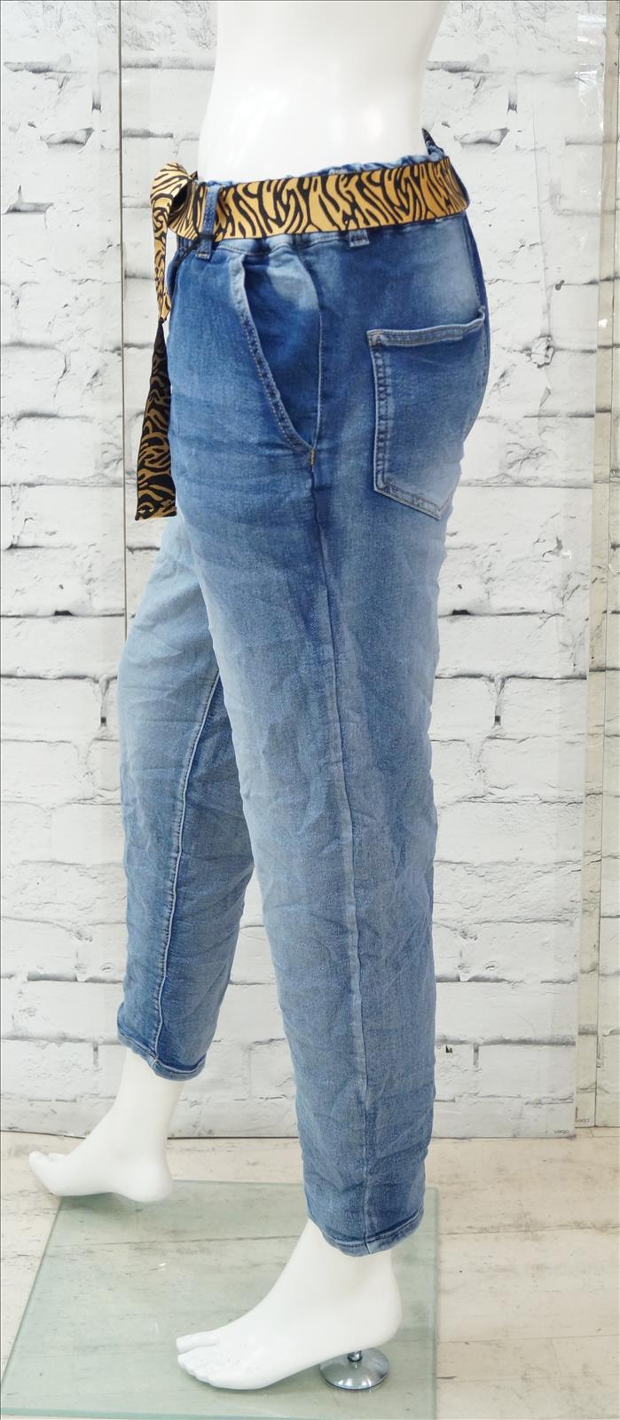Bhatti Mode GmbH - Young fashion, DOB - Blusen, Hosen Jacken, Jeans, Kleider, Pullover etc.