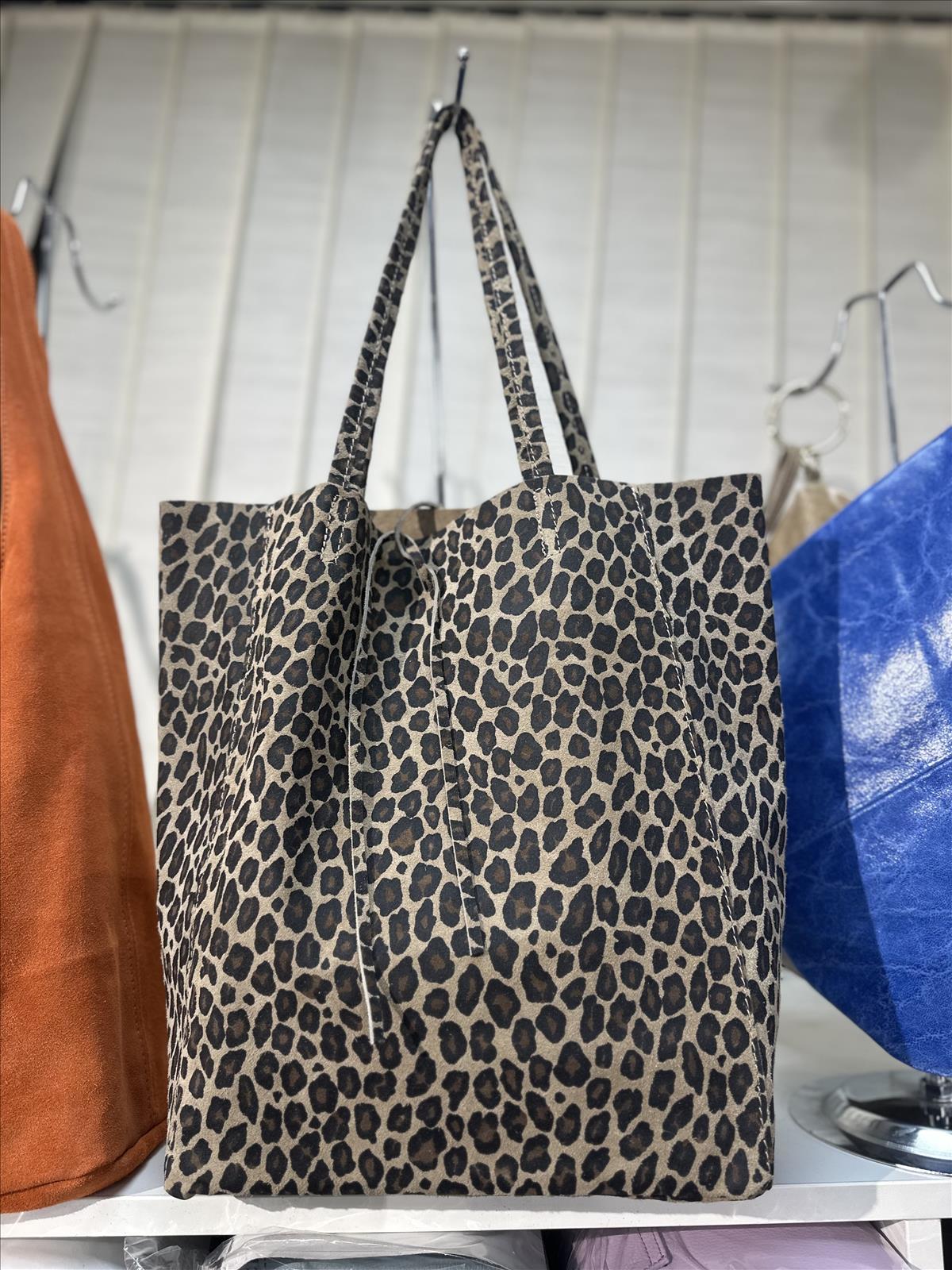 JACKY & JUSTIN GMBH - Damenaccessoires, Lederwaren
