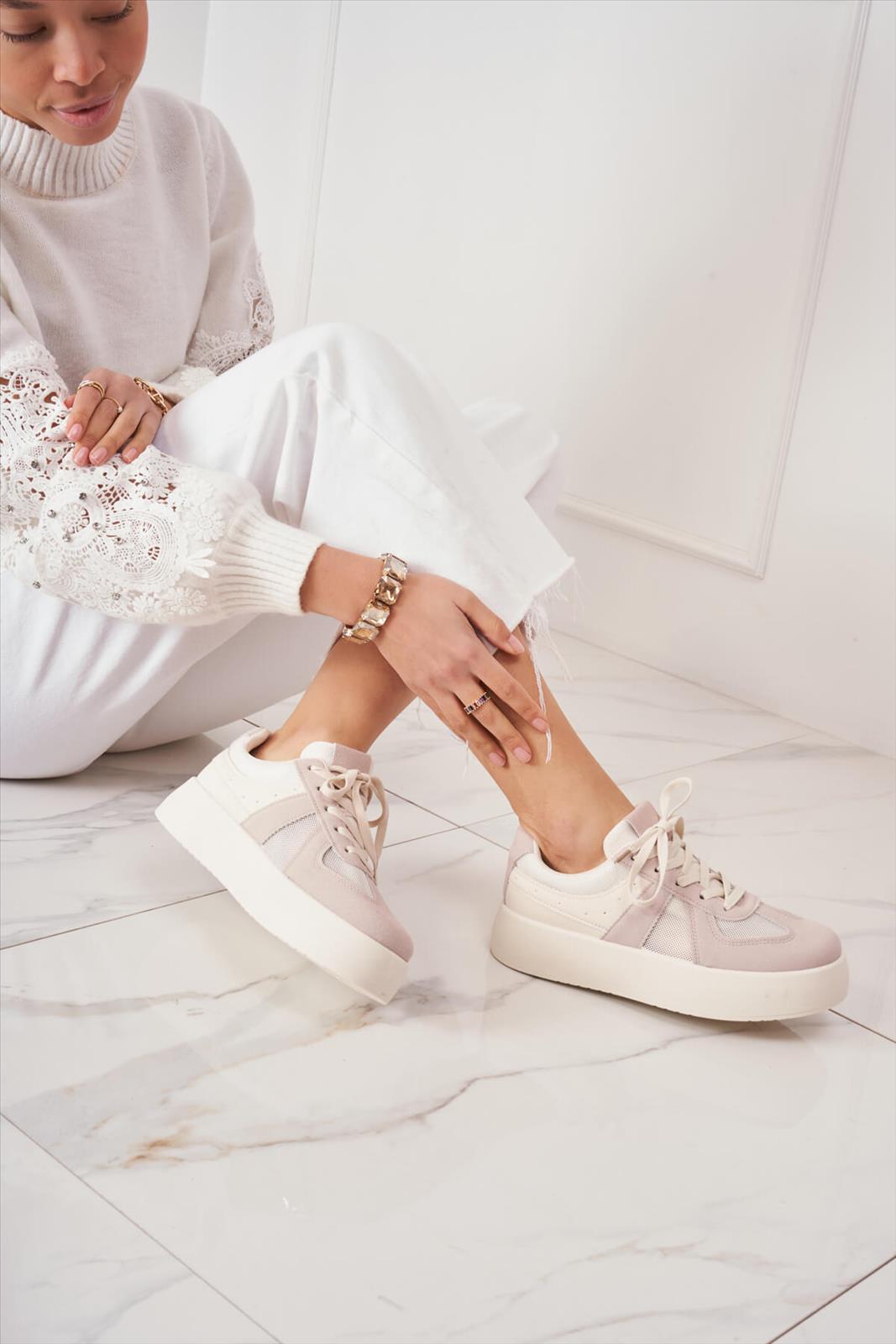 Lujah Shoes (Schuhgrosshandel)